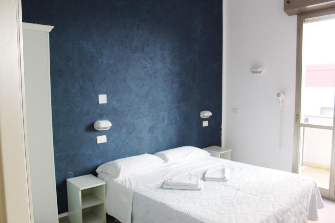 Hotel Luna Rimini Exteriér fotografie