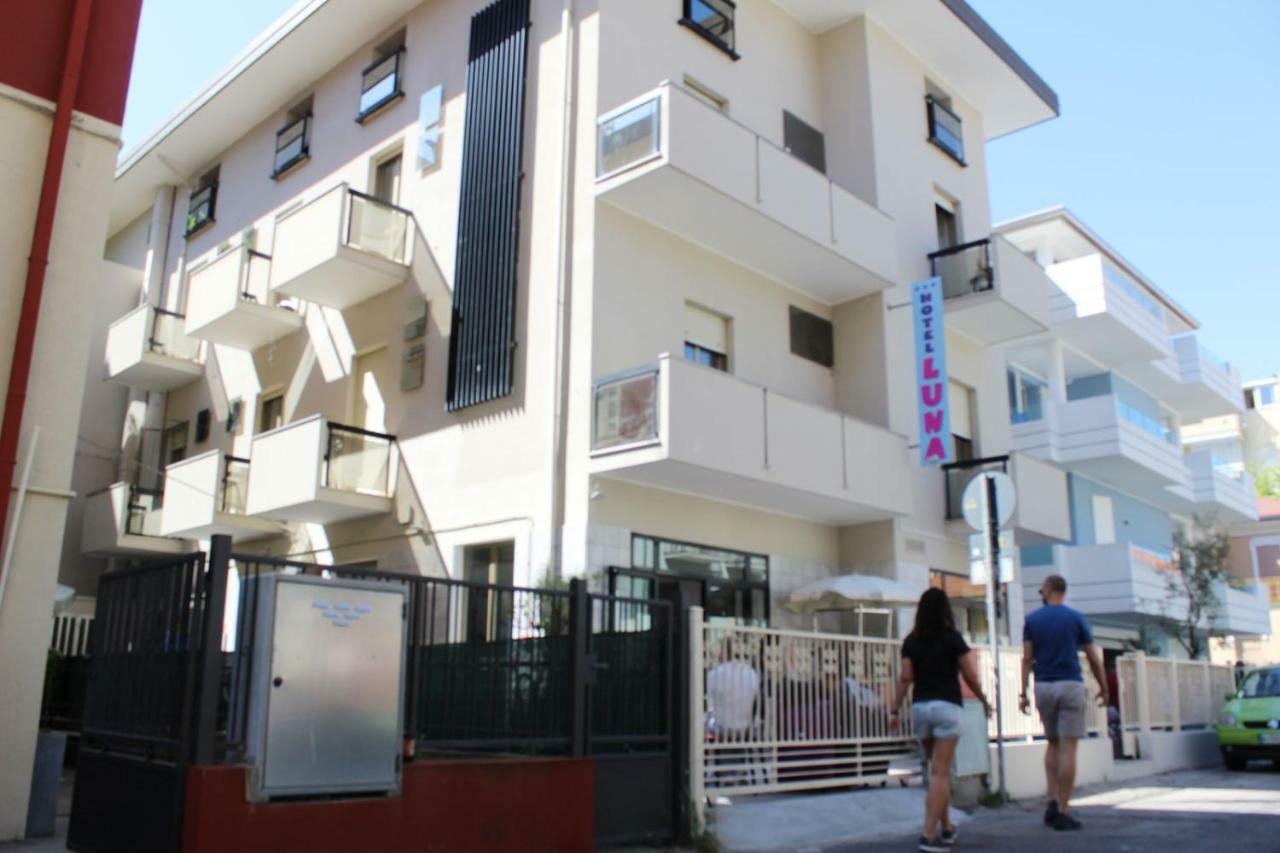 Hotel Luna Rimini Exteriér fotografie
